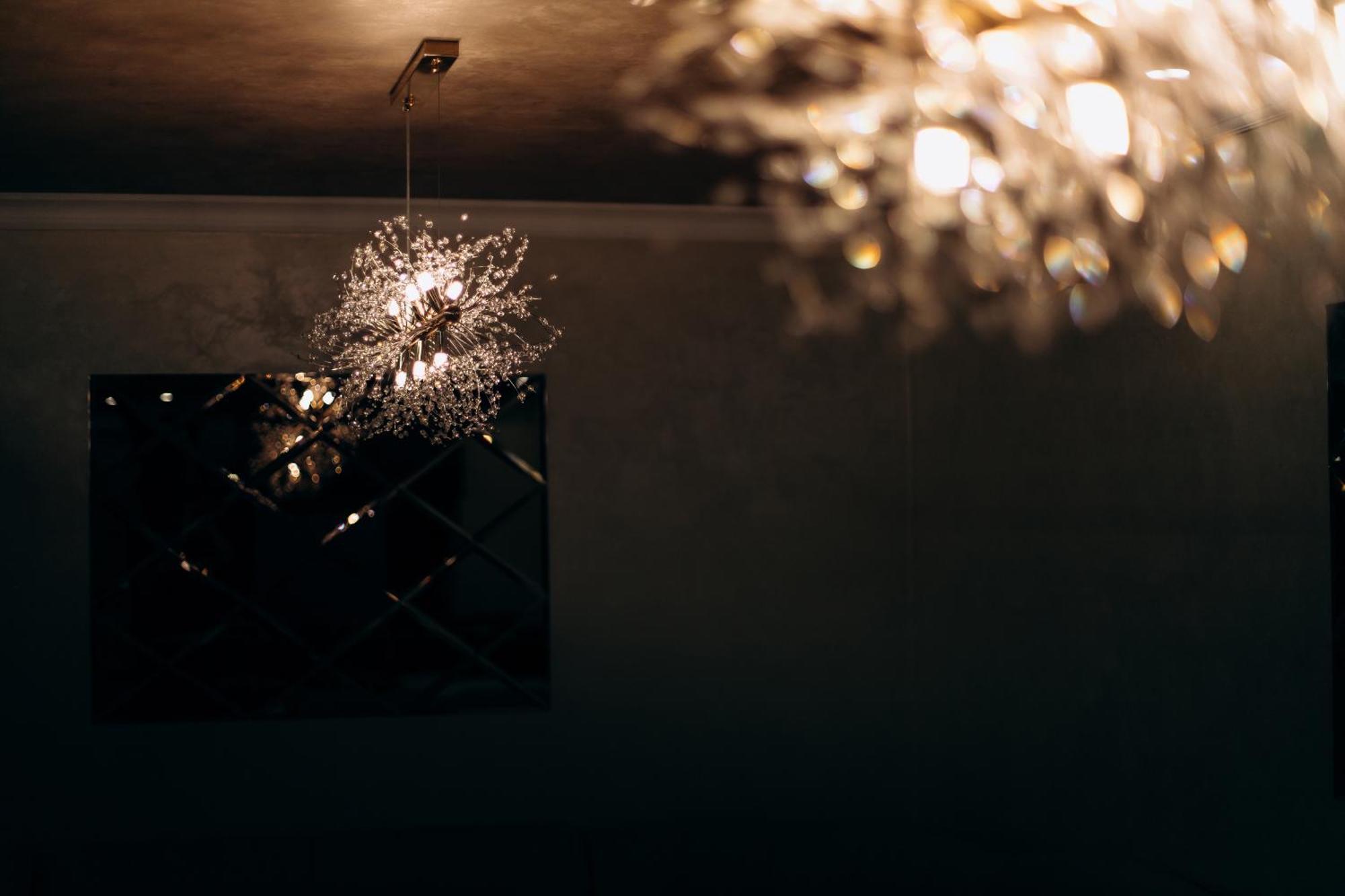 Eduard Hotel Uzhhorod Bagian luar foto
